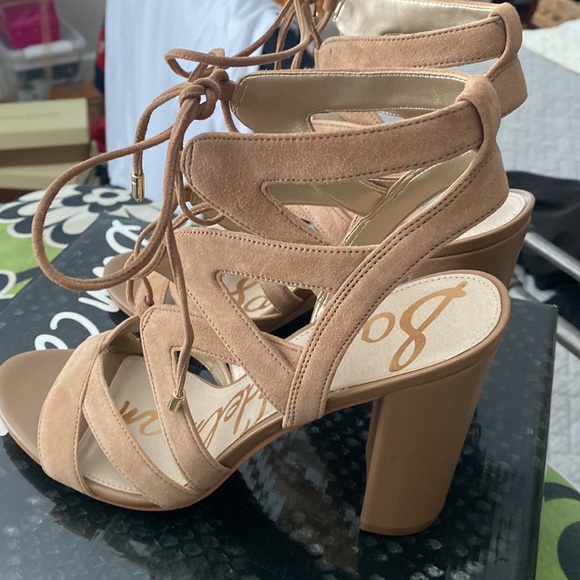 Sandals - Picture 2 of 6